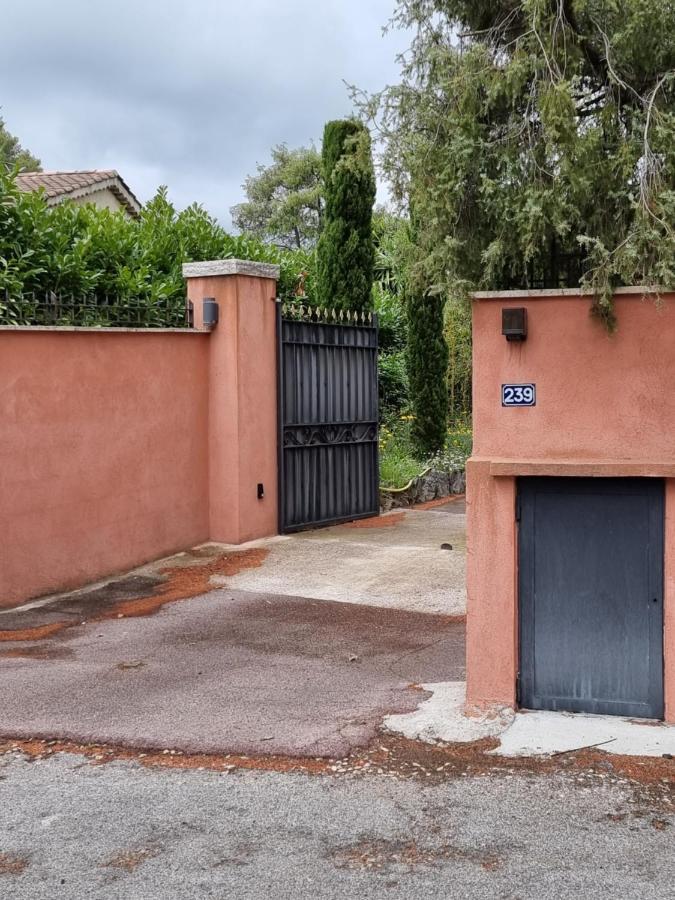 Mas D'Azur Bed & Breakfast Roquefort-les-Pins Exterior foto